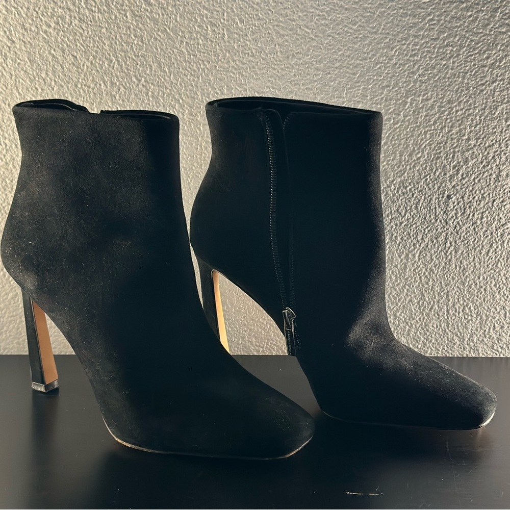 Vince camuto suede booties